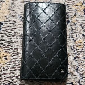 CHANEL Authentic Black Quilted Leather Wallet